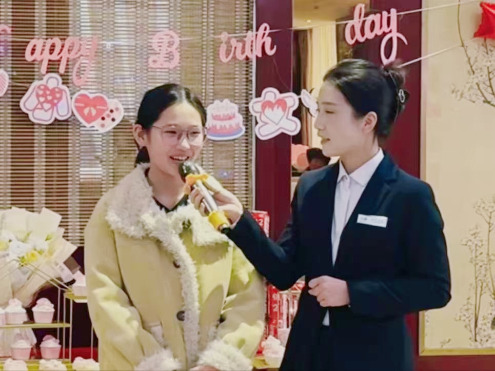 人生第一次，主持夢(mèng)的初次綻放